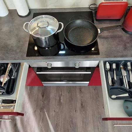 King Bed 4 People Near Basel, Switzerland, Weil Am Rhein, Loerrach, Germ'any, Near Airport *