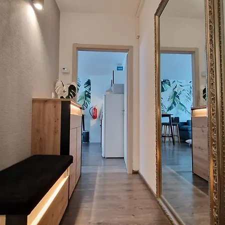 King Bed 4 People Near Basel, Switzerland, Weil Am Rhein, Loerrach, Germ'any, Near Airport Saint-Louis (Haut-Rhin)