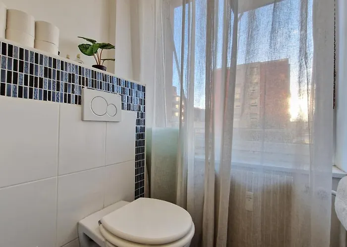 Center 4 People King Bed, Near Switzerland, G'ermany, Near Airport, Free Parking *