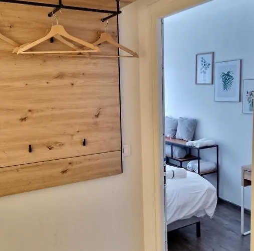 Center 4 People King Bed, Near Switzerland, G'ermany, Near Airport, Free Parking